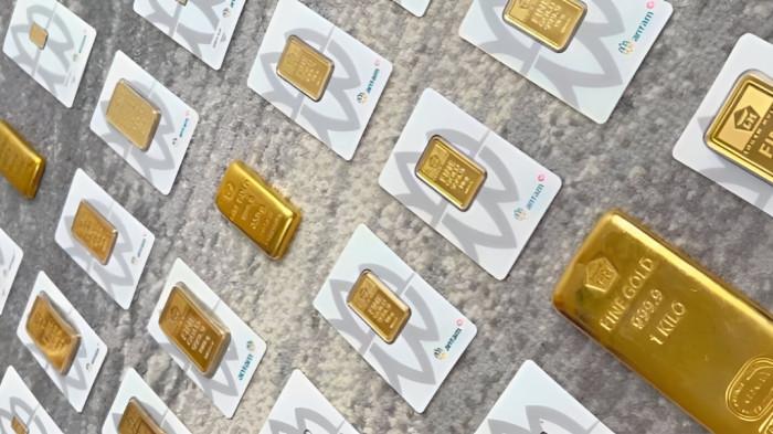 Harga Emas Antam Anjlok 3 Januari 2026, Waktunya Beli!