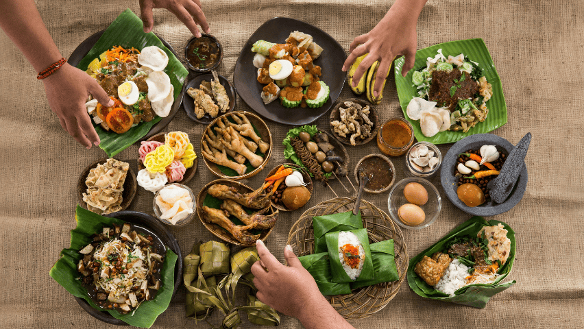 10 tempat makan favorit wisatawan di Bandung, rekomendasi kuliner liburan tahun baru