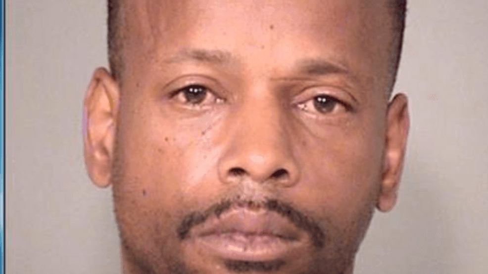 Suspect in stabbing at Portland grocery store stabbed a woman on MAX ...