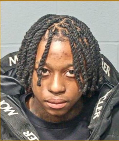 Man arrested for allegedly possessing ghost gun following crash in Hartford