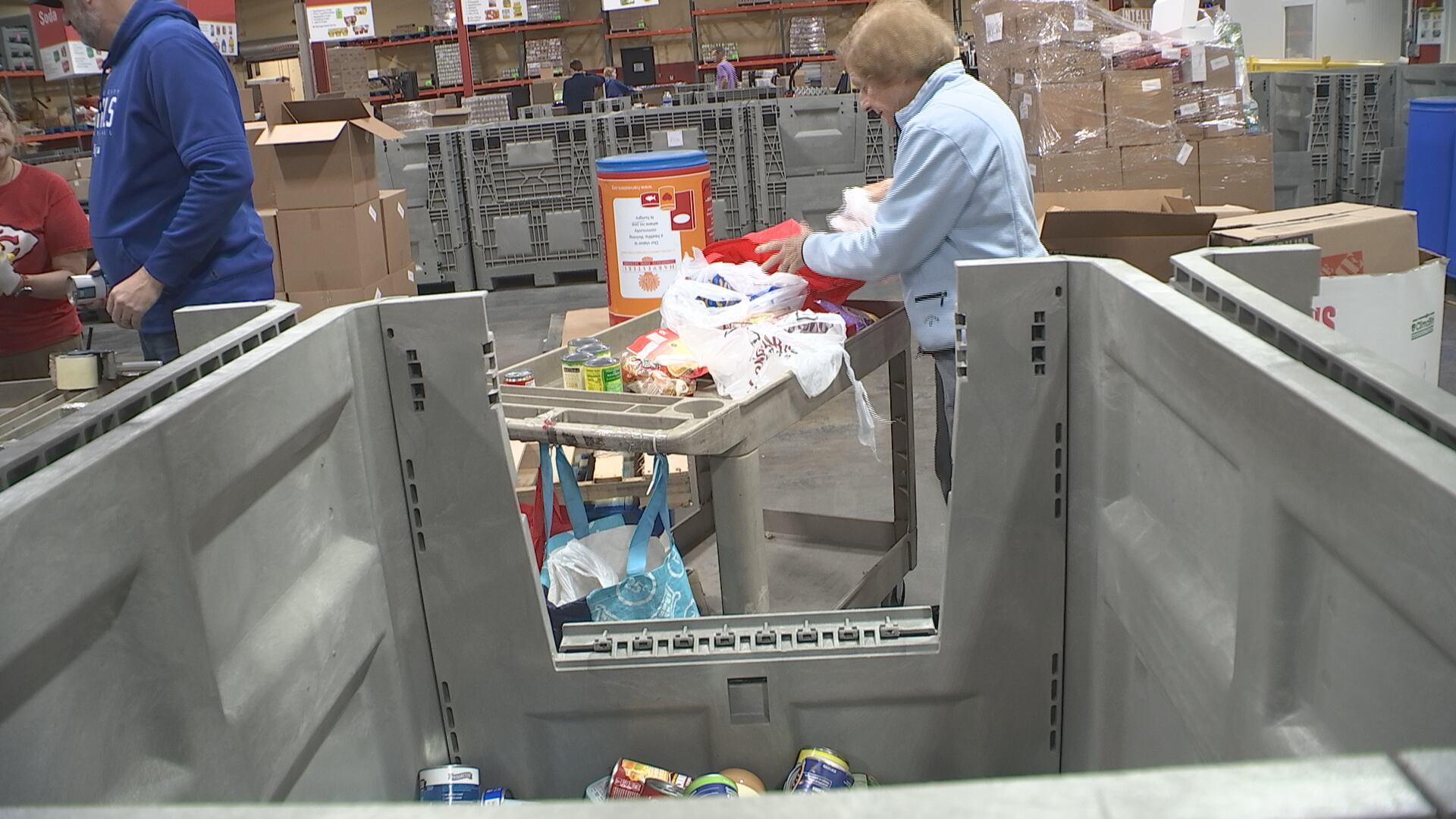 Food banks prepare for increased demand following SNAP changes