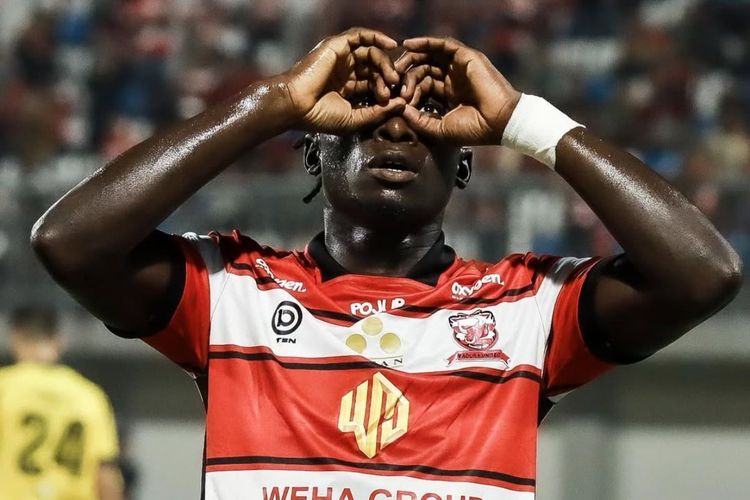 Derbi Suramadu Membara! Prediksi Laga Panas Madura United vs Persebaya di Pekan 16 Super League