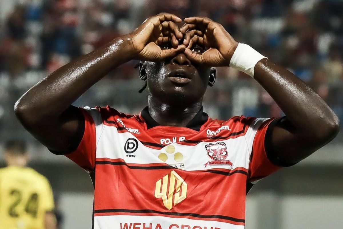 Derbi Suramadu Membara! Prediksi Pertandingan Madura United vs Persebaya di Pekan 16 Super League