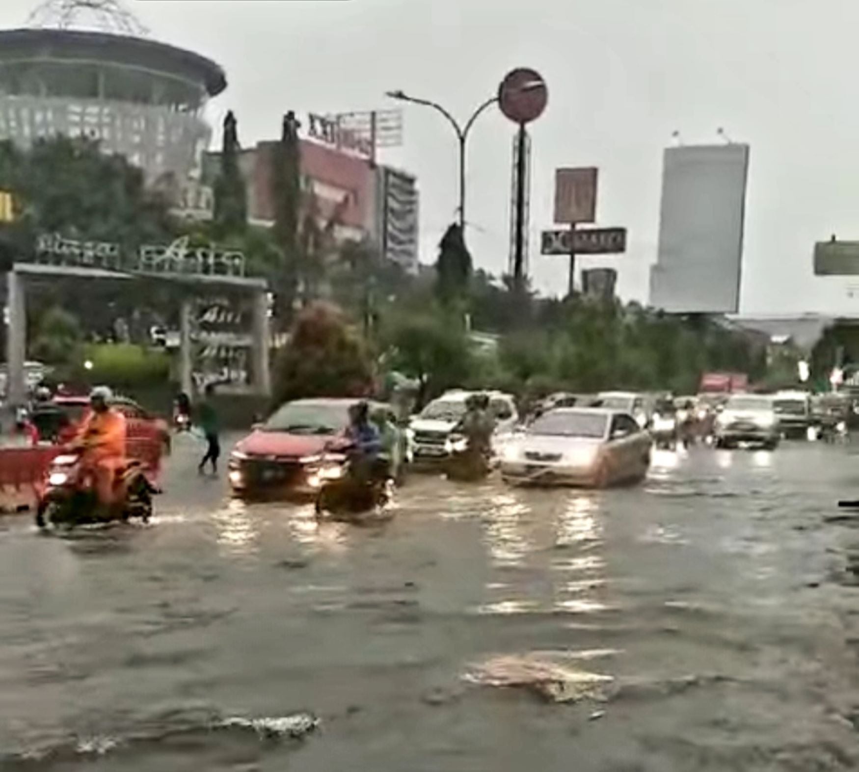 Astaga! Banjir Mengancam Kota Tasikmalaya di Hari Kedua Tahun Baru