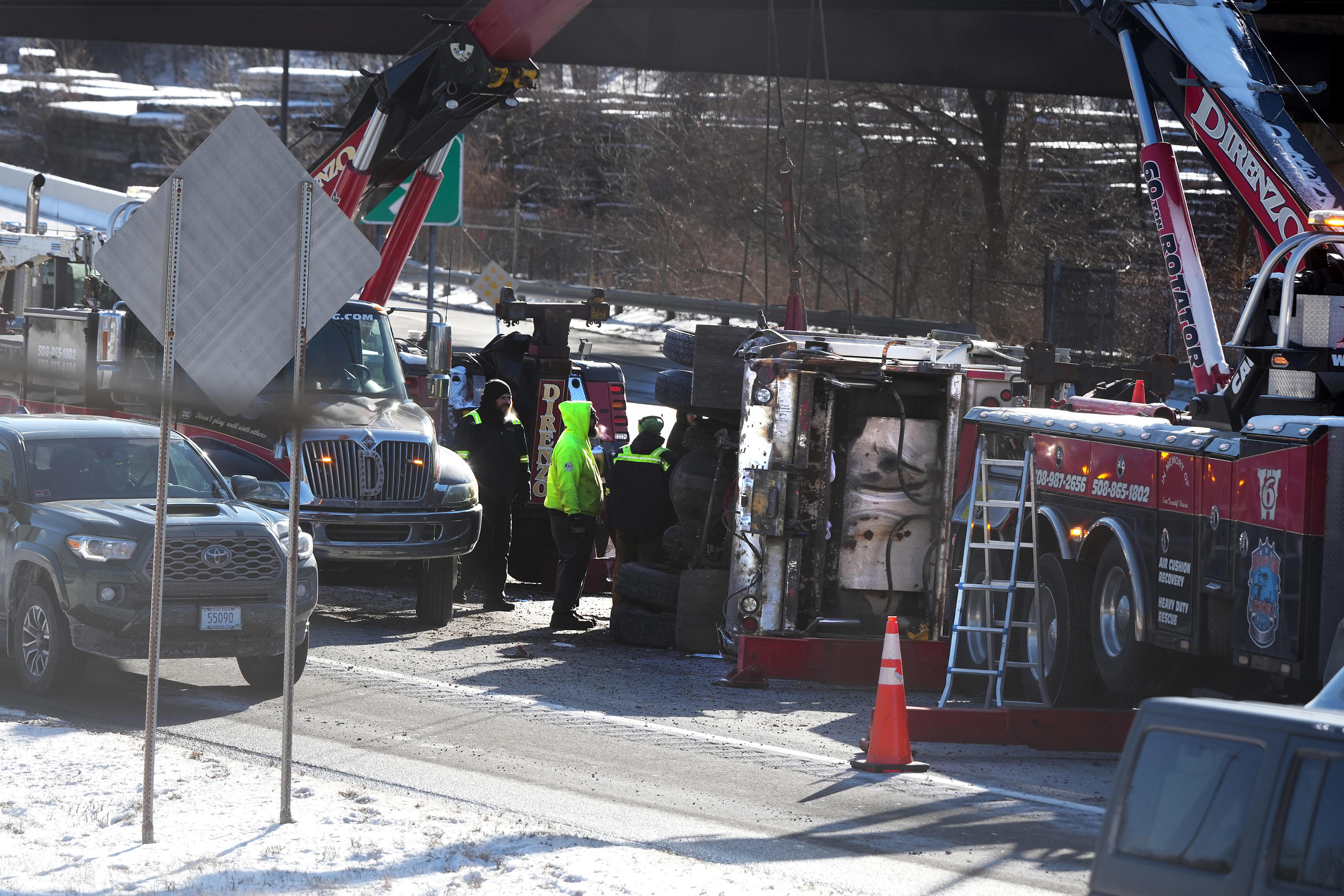Update: Lanes reopened on Route 146 in Millbury after truck crash