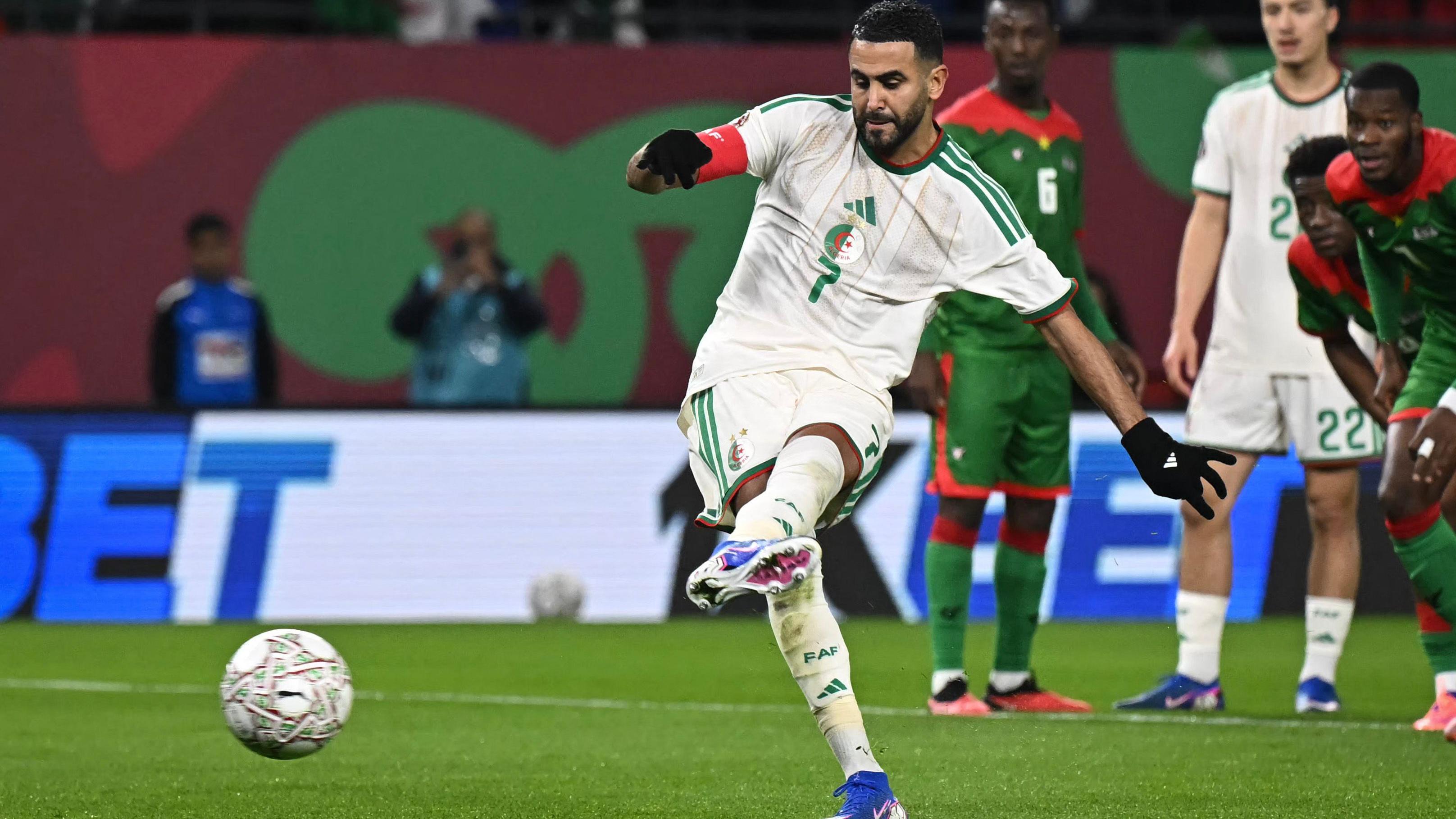 Riyad Mahrez's penalty gave Algeria a 1-0 win over Burkina Faso in their second match