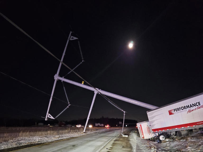 Semi crashes into power pole near McFarland causing I-39/90 closures