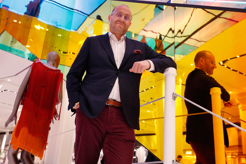 Saks CEO steps down as luxury retailer struggles under heavy debt load<br><br>