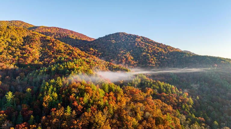 Why are the Blue Ridge Mountains blue?