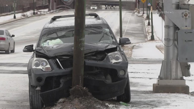 CPD searching for driver who fled deadly Far South Side crash that ...