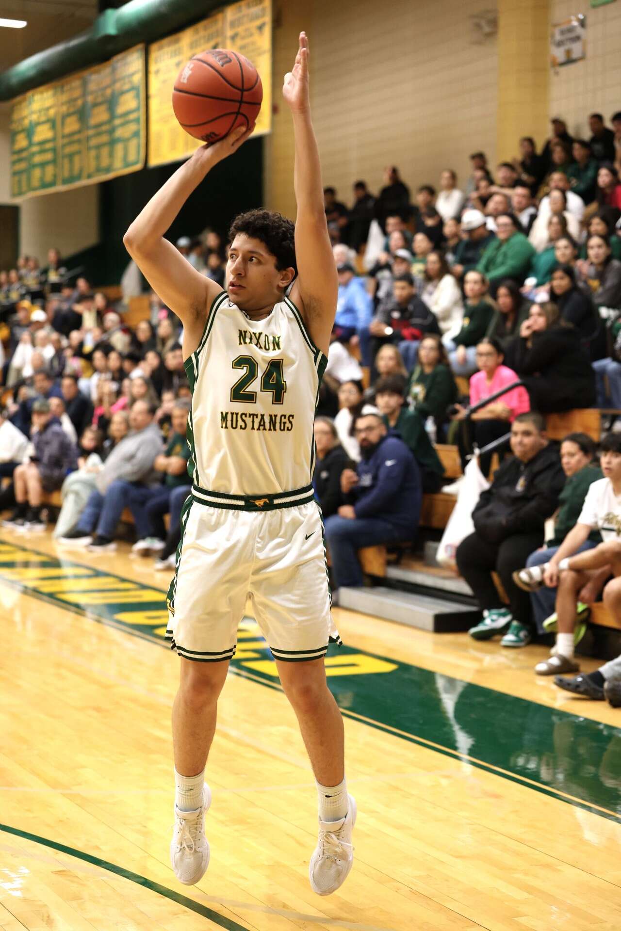 Photos: Relive Nixon's win over Martin in Laredo's oldest rivalry