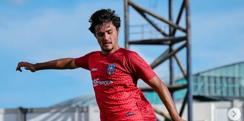 Resmi - Pemain Timnas U-22 Indonesia Keturunan Jerman Turun Kasta Gabung PSPS Riau, Aji Santoso Umum