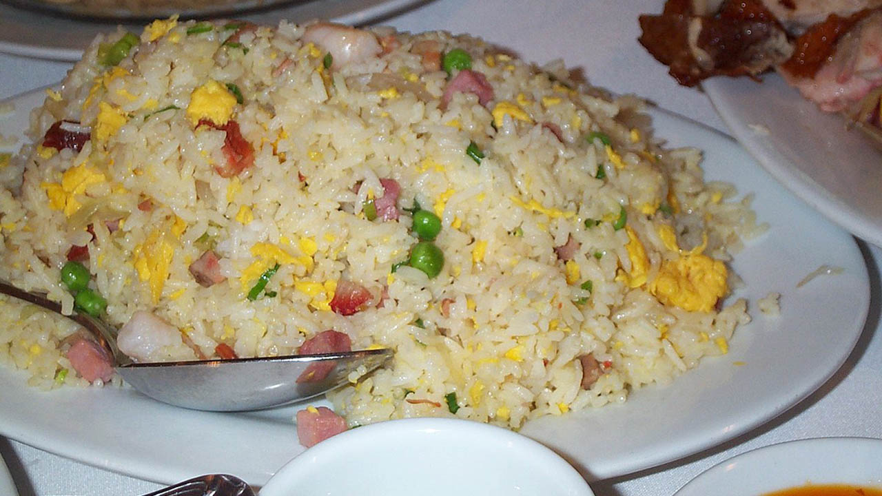 Why you should never order fried rice at a Chinese restaurant