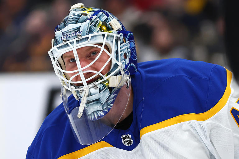Sabres reunion with former goalie might be in the cards: Rumor