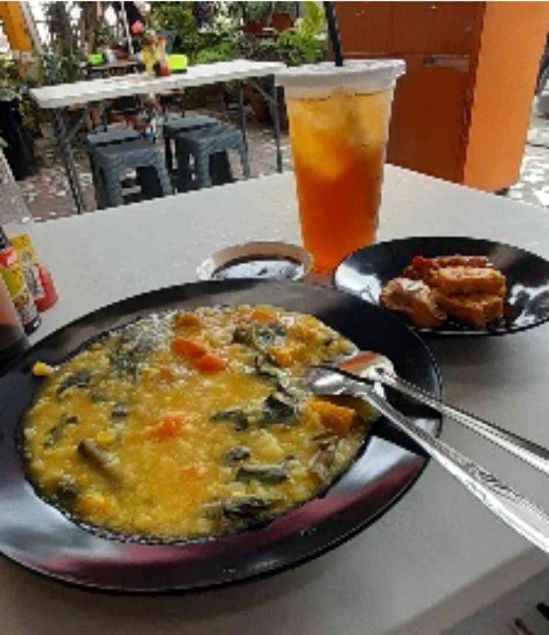 Sepiring Bubur Manado, Pelipur Penat Setelah Berlimpah Peluh