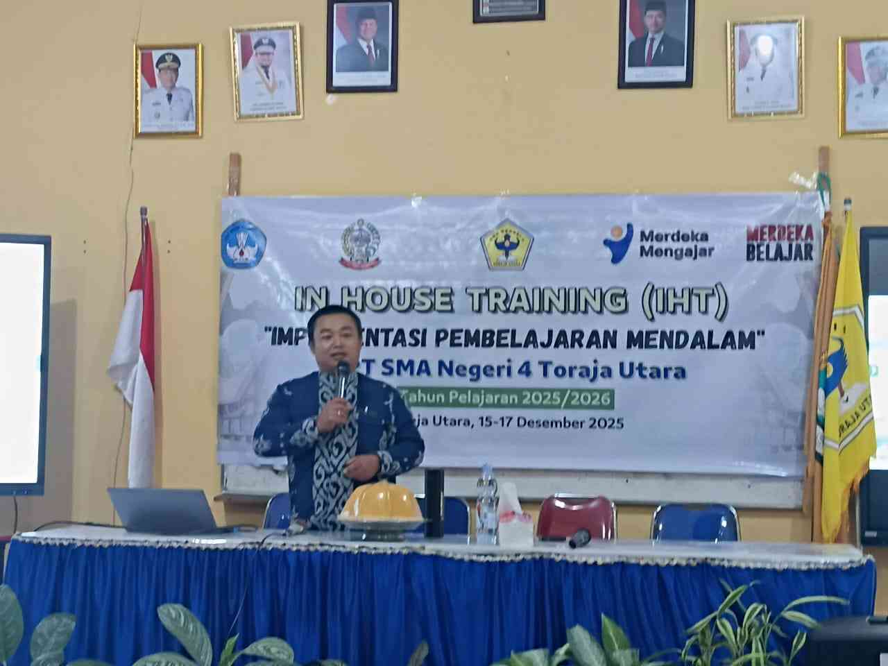 Tidak butuh barang mewah, hanya karir dan kinerja lebih baik