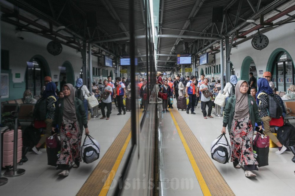 Lampaui Target, KAI Lampaui 4 Juta Tiket Nataru