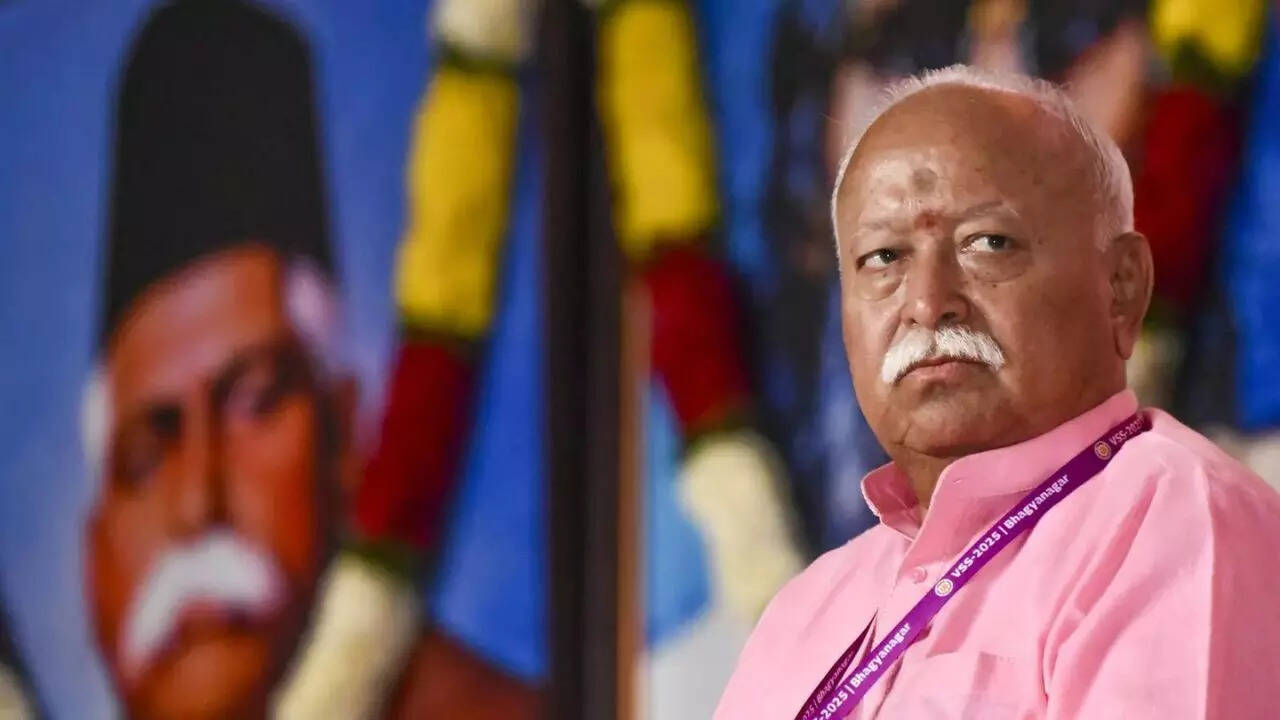 'It will be a mistake': Mohan Bhagwat on equating RSS to 'paramilitary ...