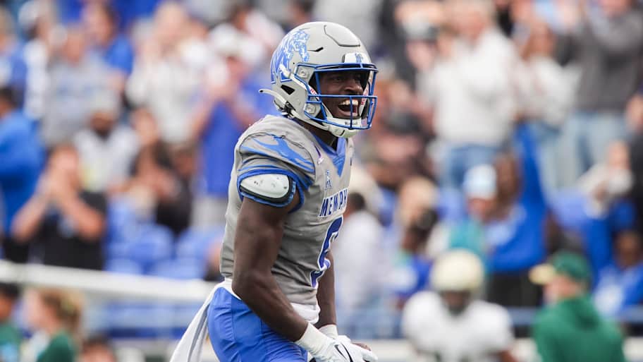 Razorbacks trending toward adding a key wide receiver via transfer portal