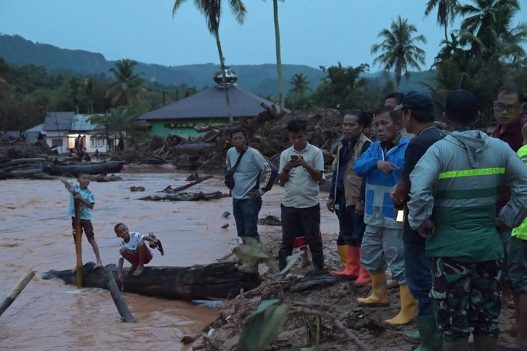 Banjir kembali landa Tapanuli Tengah, Masinton: Bangun tanggul dan normalisasi sungai