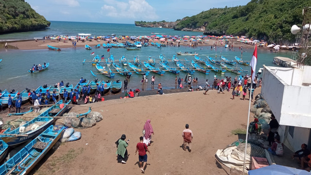 1,9 Juta Wisatawan ke DIY Libur Nataru, Pantai Baron dan Watu Lumbung Paling Ramai
