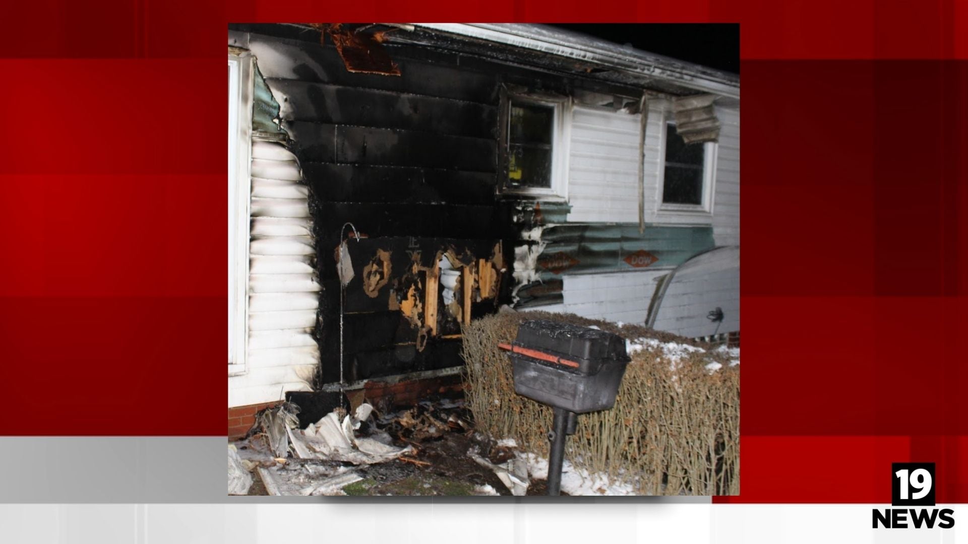 Freezing temps cause challenges for firefighters battling blaze in Canal Fulton<br>