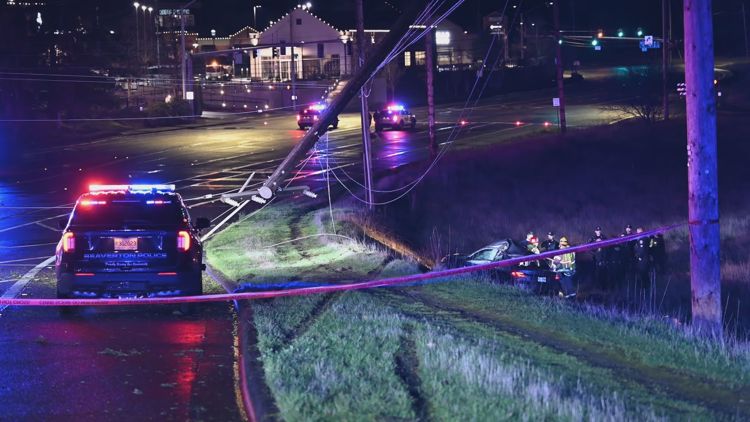 Reckless driver killed in crash after eluding Portland police officers