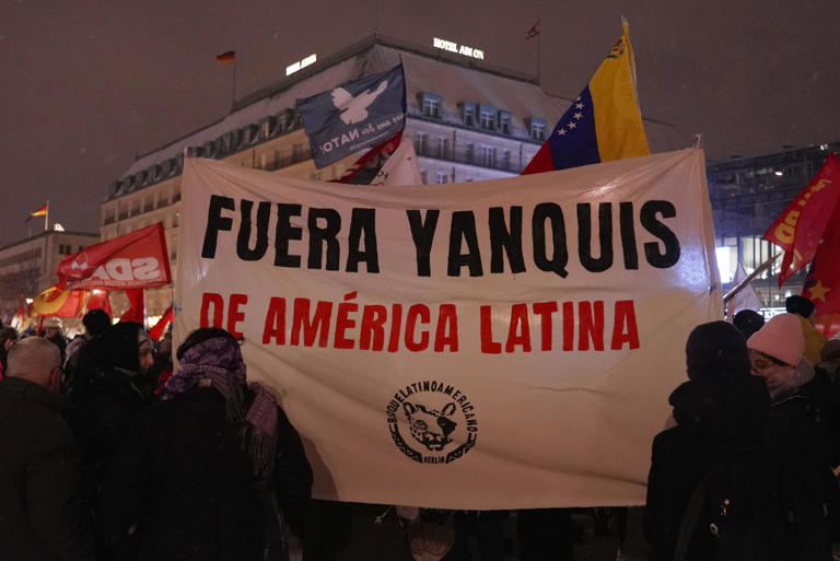 Venezuelans around the world react to Maduro's capture. See photos