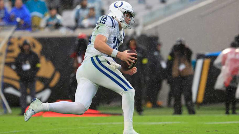 Colts add backup at two critical spots for Texans showdown
