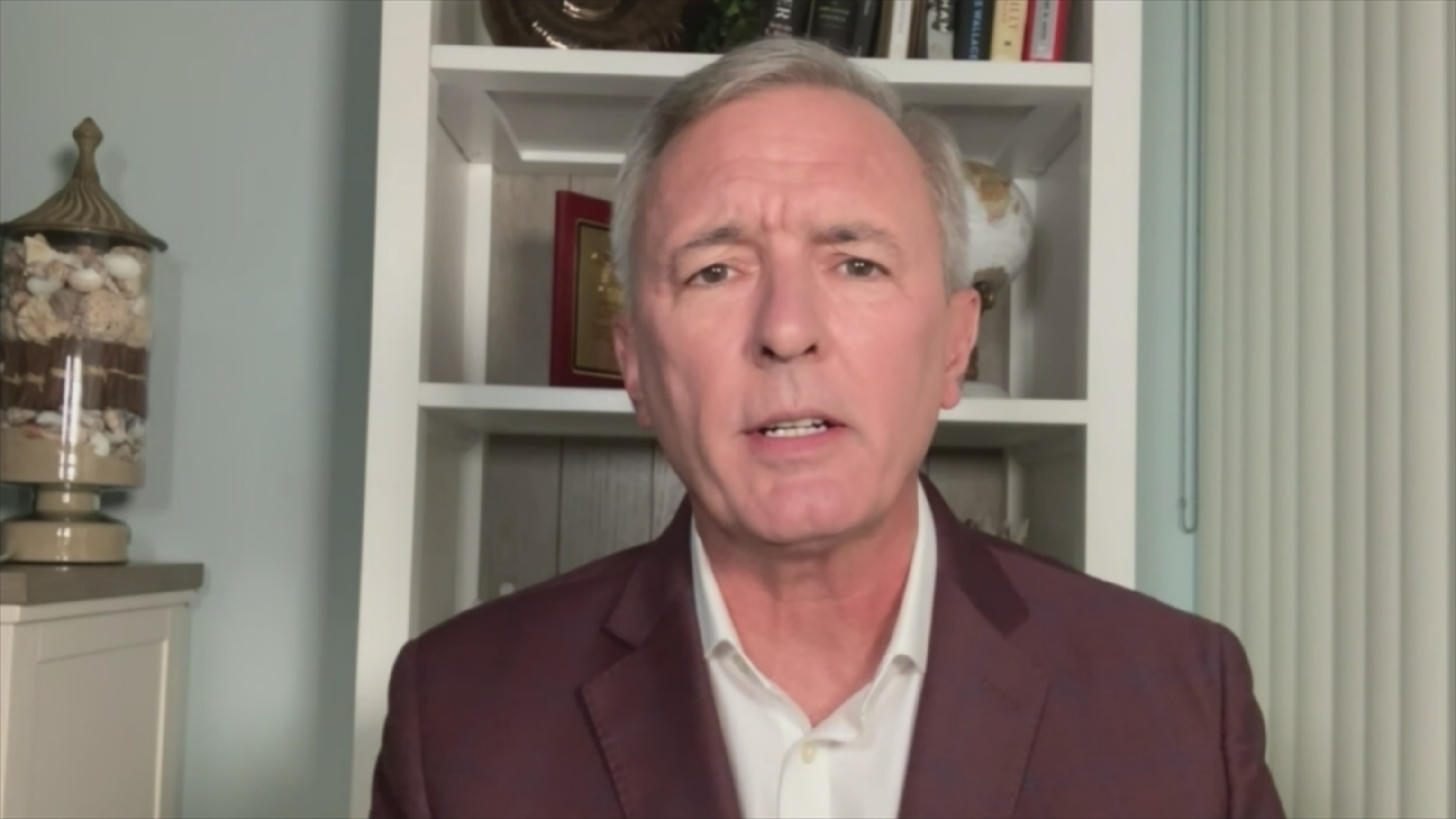 Lawmakers react to US strikes on Venezuela