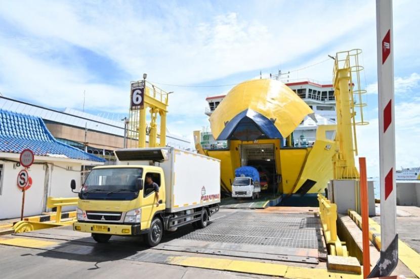 Arus Balik Nataru 2025/2026 Lancar, Logistik Terkendali