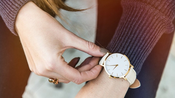 AA1TvXXW Pulang Terhambat: Perjuangan Mahasiswa Perantau di Akhir Tahun