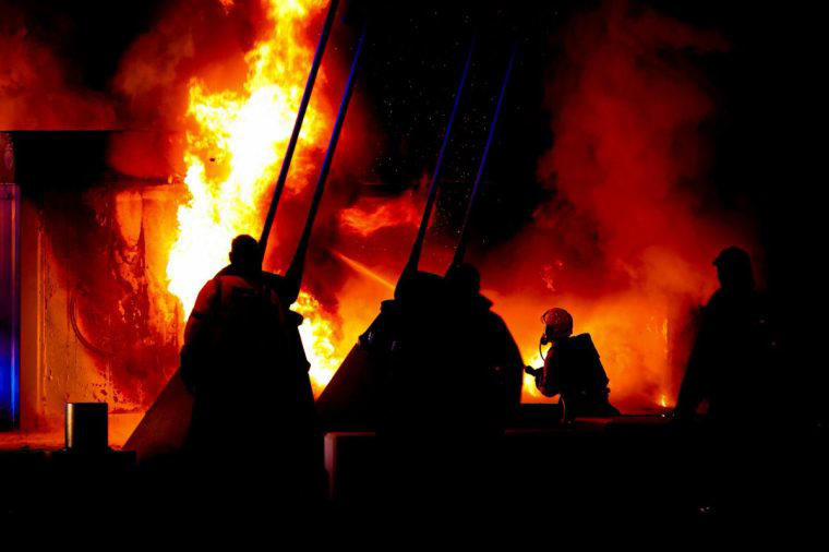 Fire brigades struggle to recruit firefighters under 24 to ageing crews
