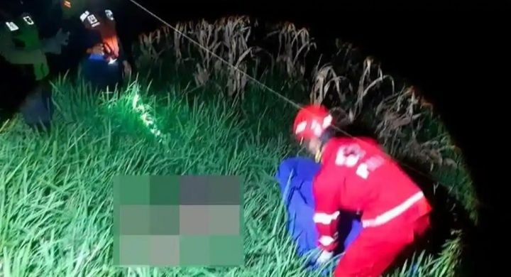 Innalillahi, seorang pria di Jombang terserempet kereta api hingga tewas tergeletak penuh luka