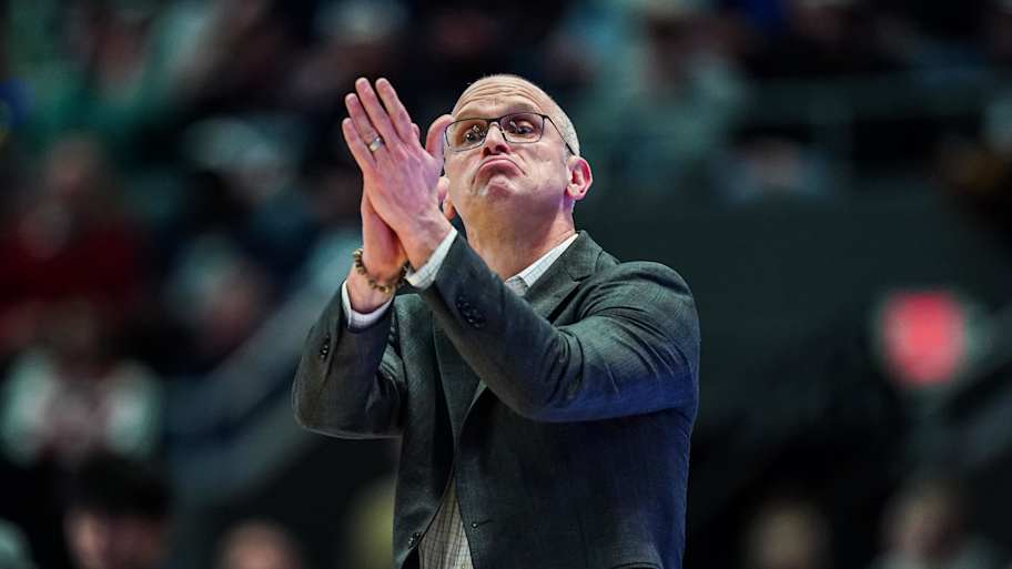 UConn quietly creating distance from Big East