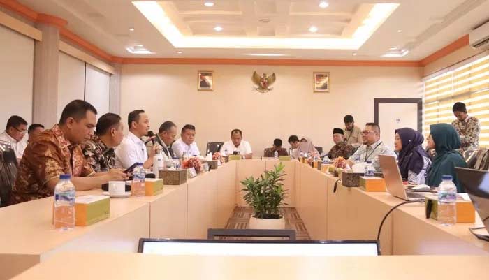 Wako Pekanbaru dan Unri sepakat, 10 danau kampus jadi embung pengendali banjir
