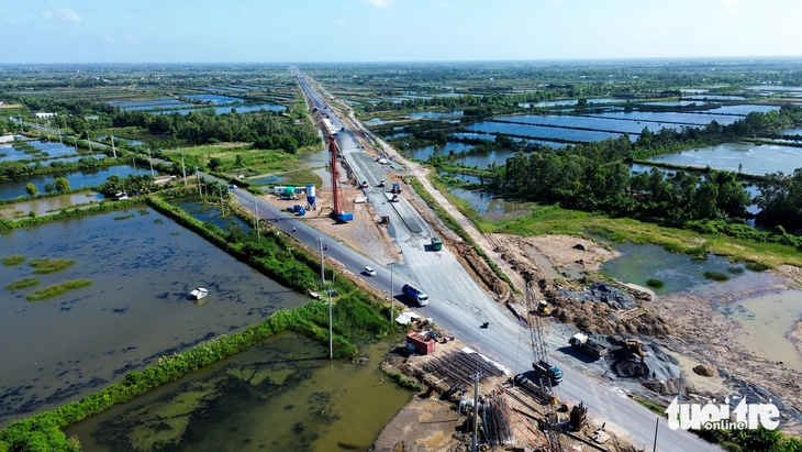 Cao tốc Hậu Giang - Cà Mau khai thác chậm trễ vì các nhà thầu không làm đúng cam kết