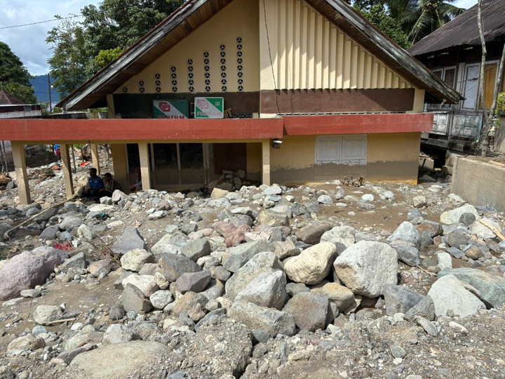 AA1Tvp1a Guru Korban Bencana Berterima Kasih Dapat Tunjangan Khusus