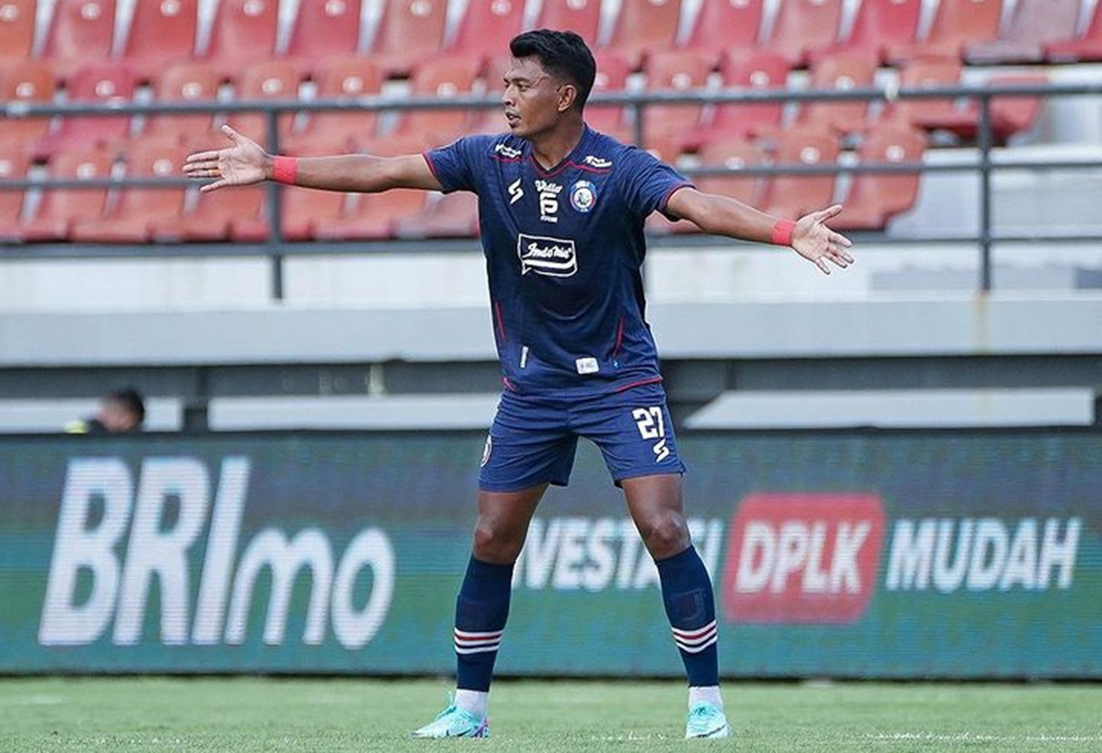 Dedik Setiawan Siap Bakar Semangat Bali United Lawan Arema FC