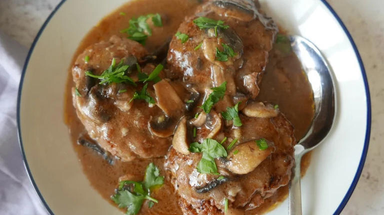 23 iconic boomer dinner recipes still loved today