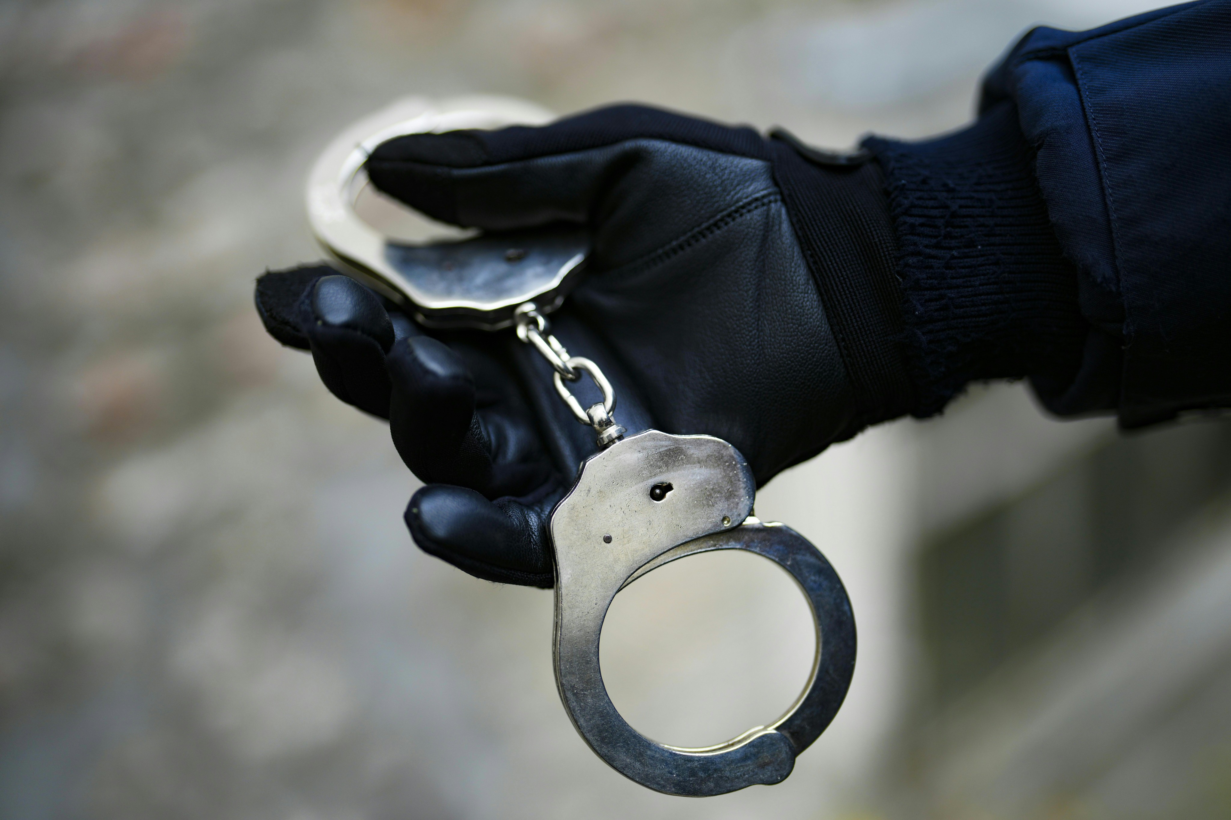 Wien-Donaustadt: 17-Jähriger nach Drohungen gegen Passanten festgenommen
