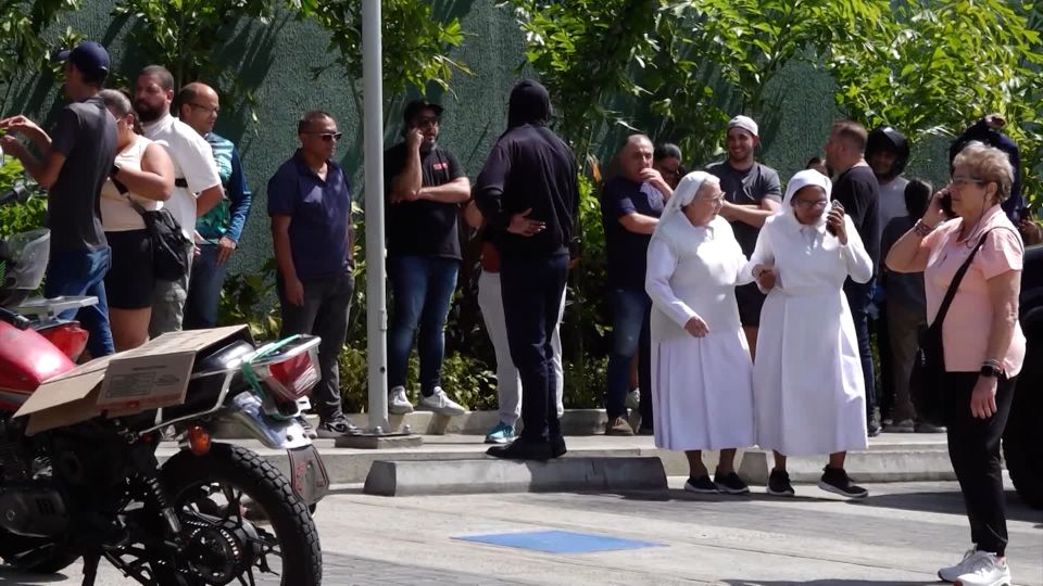 Venezuelans in Caracas react to US capture of Maduro<br><br>