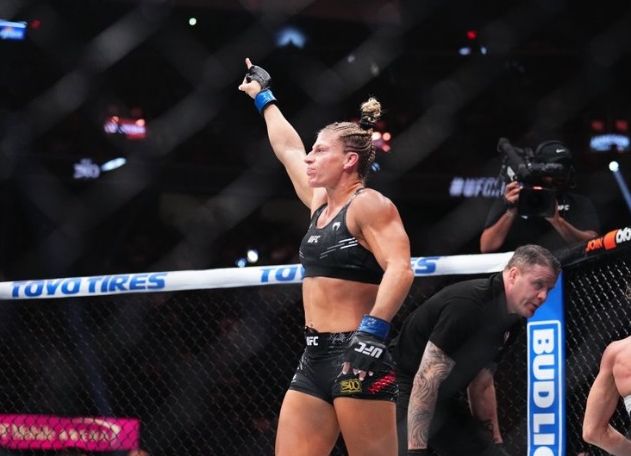 UFC 324 - Juara Berambisi Bawa Mantan Ratu Dua Divisi Pensiun