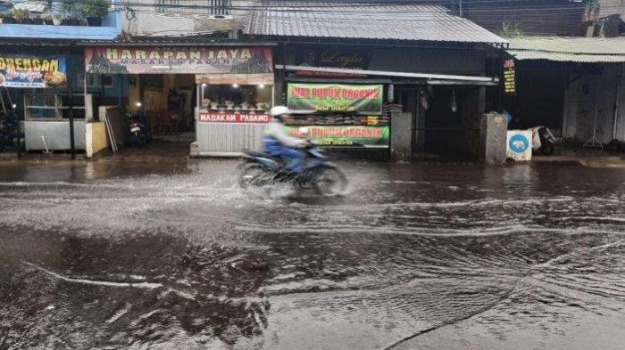 Prakiraan cuaca Malang-Kota Batu hari ini Minggu 4 Januari 2026: Hujan merata, sedikit berawan