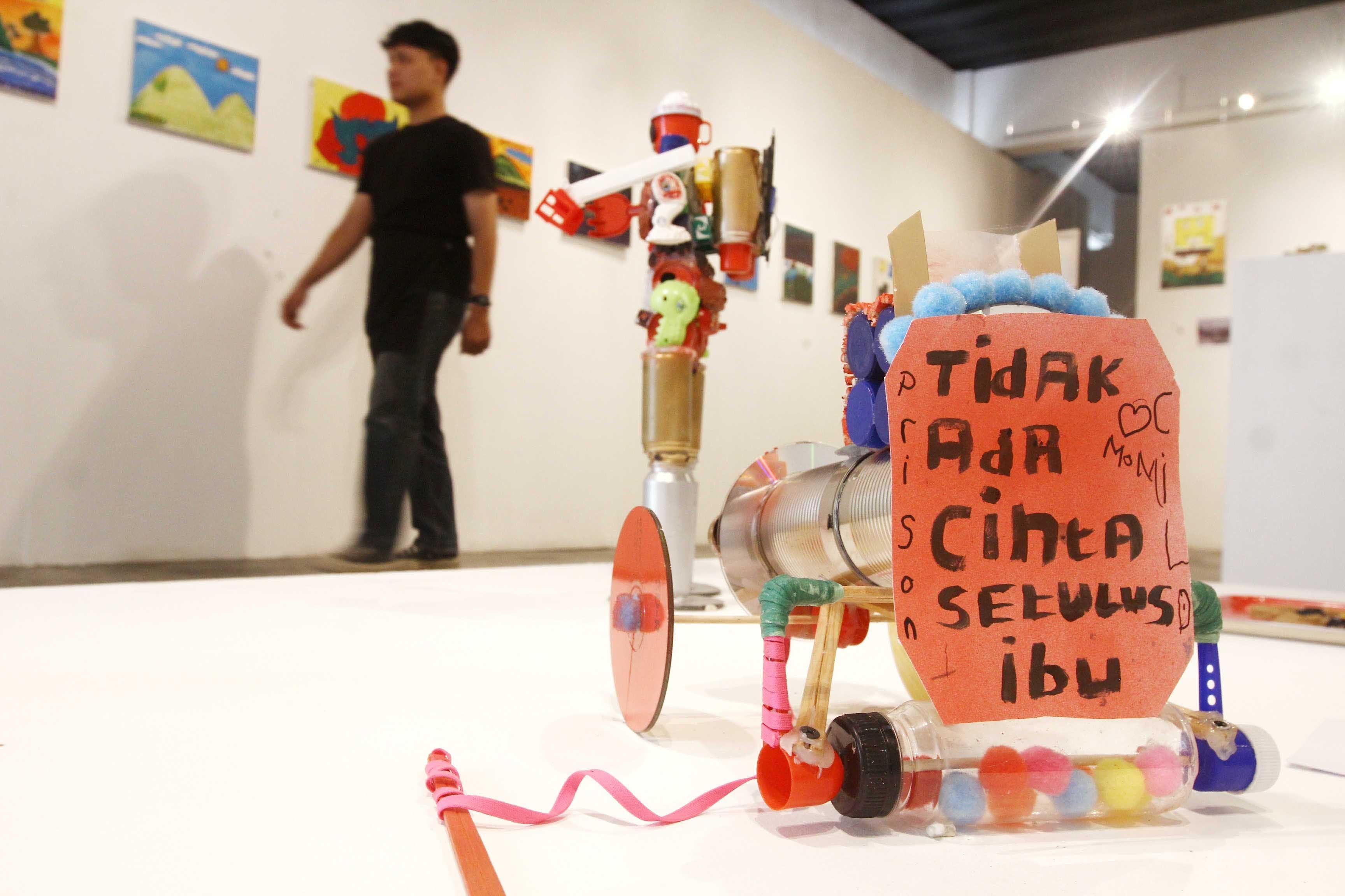 Pameran Dekat, Bantu Anak Hadapi Hukum Melalui Seni Terapi