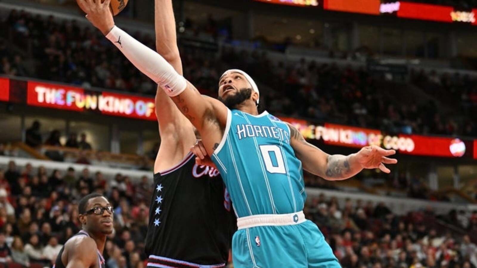 Miles Bridges' double-double leads Hornets past Bulls