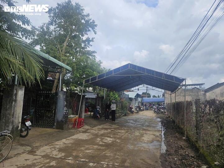 Tang thương vùng quê nghèo sau vụ sập bờ kè cướp đi sinh mạng 2 cặp vợ chồng