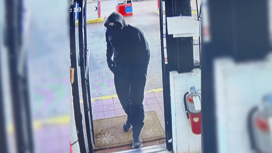 Jacksonville police searching for suspect in gas station armed robbery
