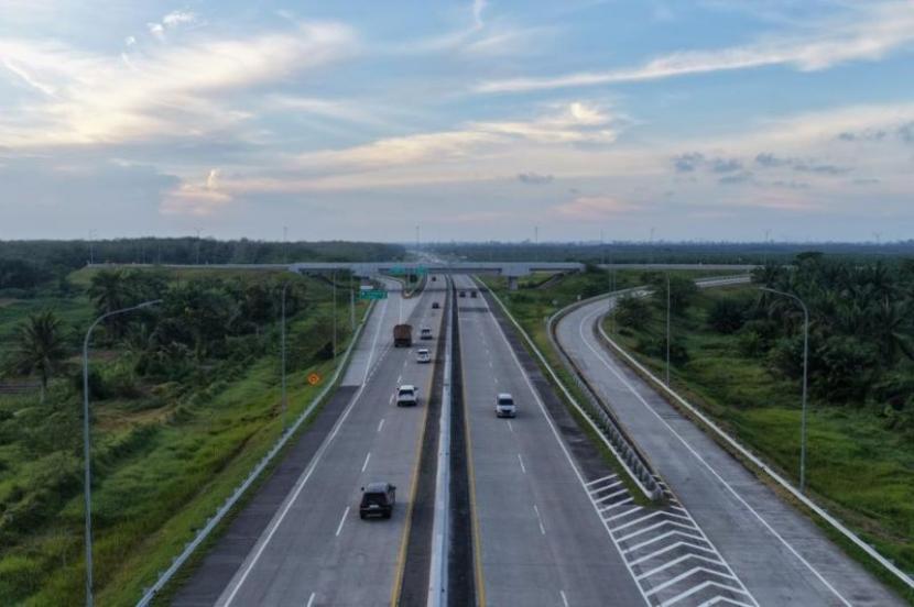Lalu Lintas Tol Nusantara Naik Selama Libur Nataru