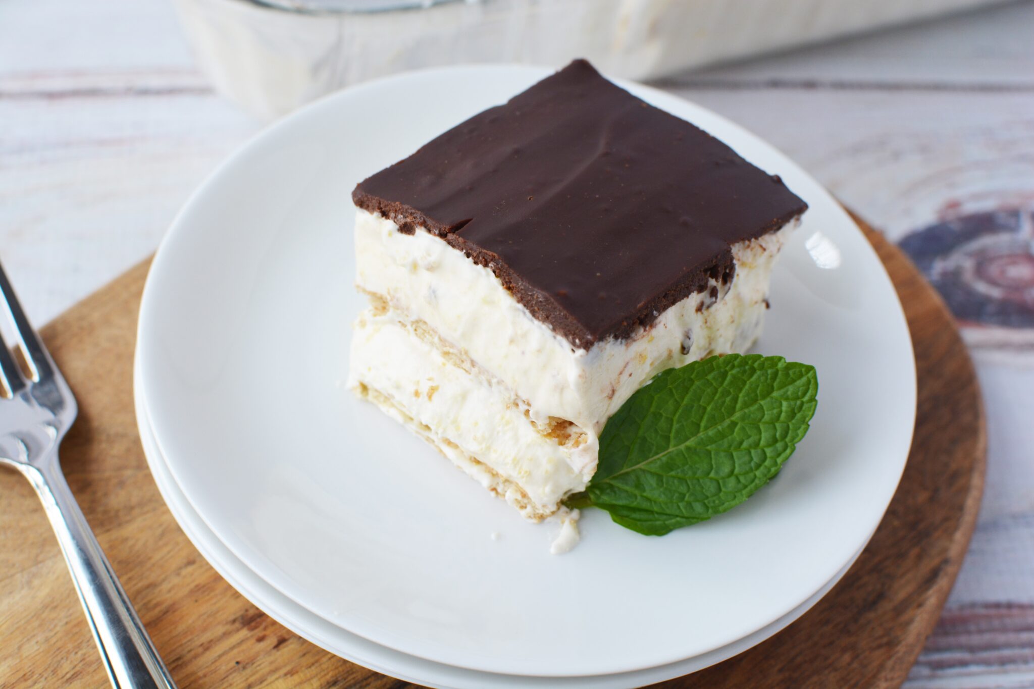 Overnight chocolate eclair cake